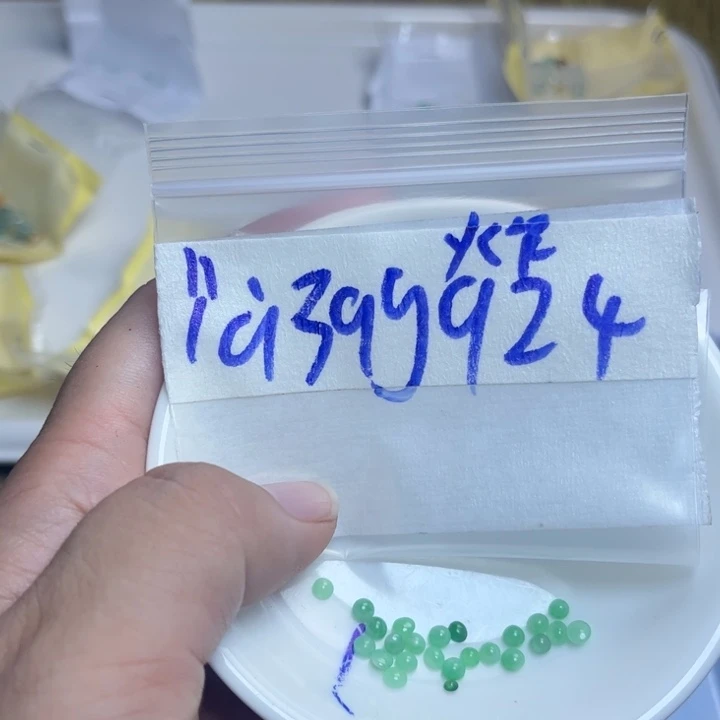 未镶嵌定制翡翠不退