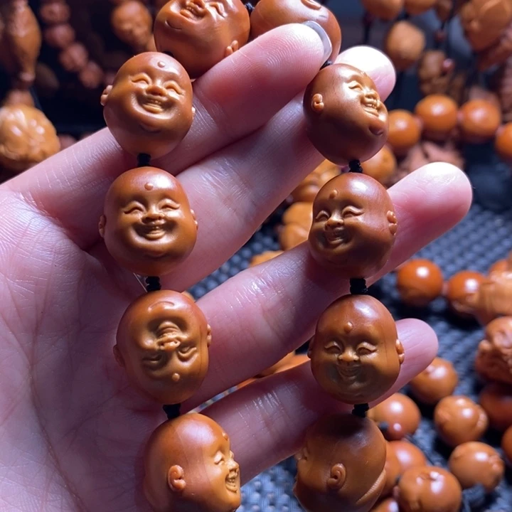 吊坠橄榄核十分开心