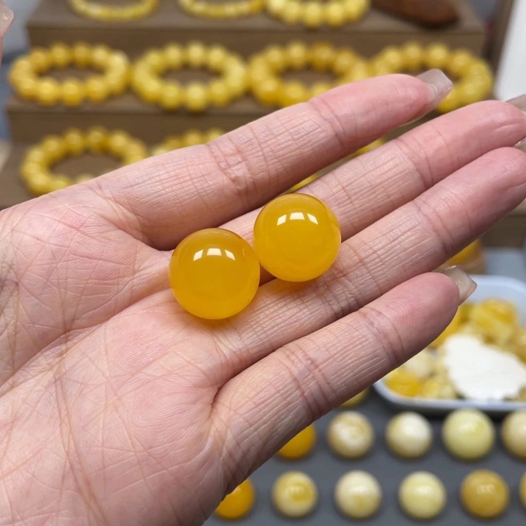 蜜蜡裸石未镶嵌柠*