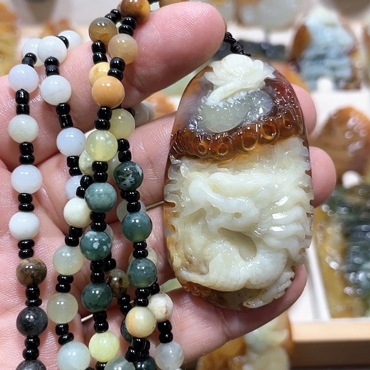 岫玉吊坠(赠链)未镶嵌