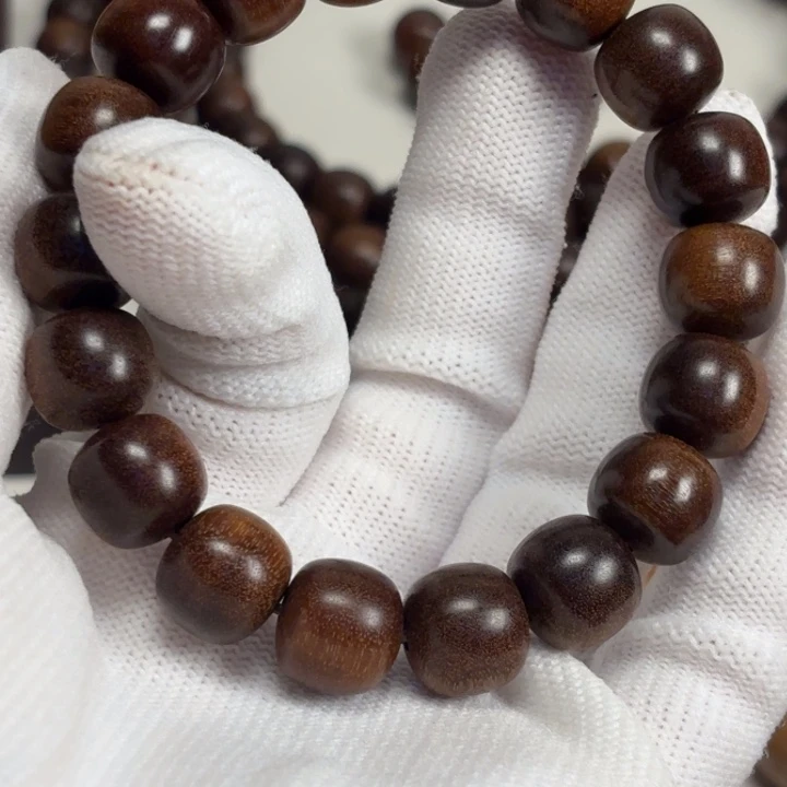 G***K檀香木12印度老山檀黑肉焦糖奶甜