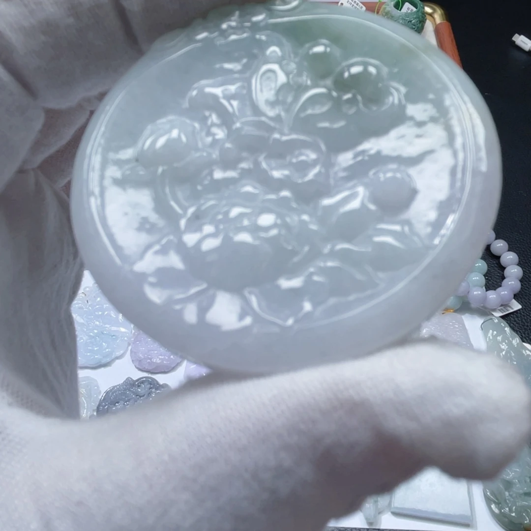 翡翠未镶嵌颈饰翡翠50