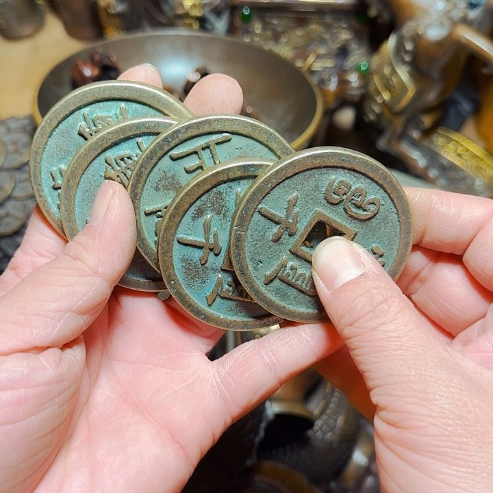 铜器摆件收收藏藏