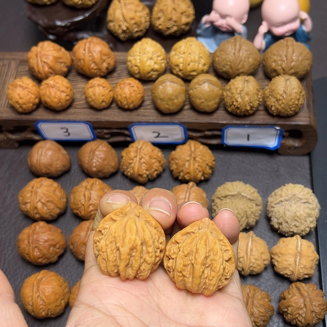 文玩核桃吊坠哇****?粗筋官帽30