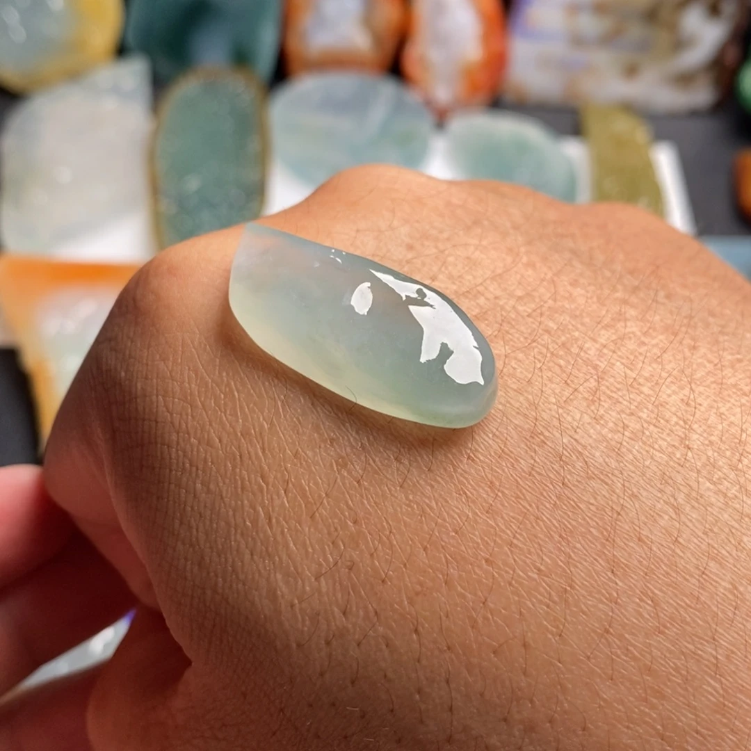 定制翡翠未镶嵌冰胶随形小件