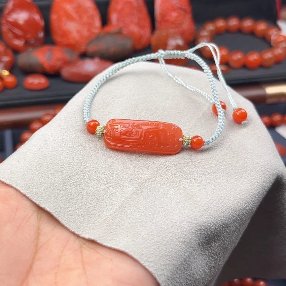 南红玛瑙未镶嵌颈饰