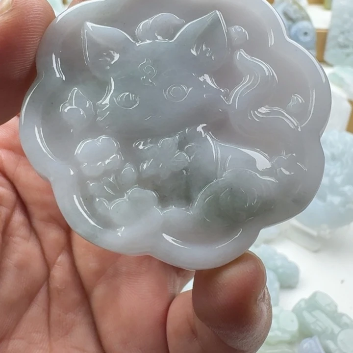 翡翠未镶嵌颈饰天然缅甸A货翡翠