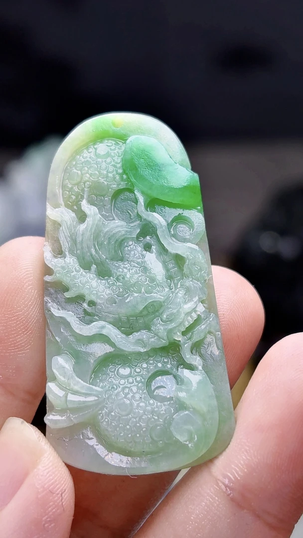 天然缅甸翡翠冰胶飘阳绿龙牌毛货买断需抛光尺寸50-23-7.2