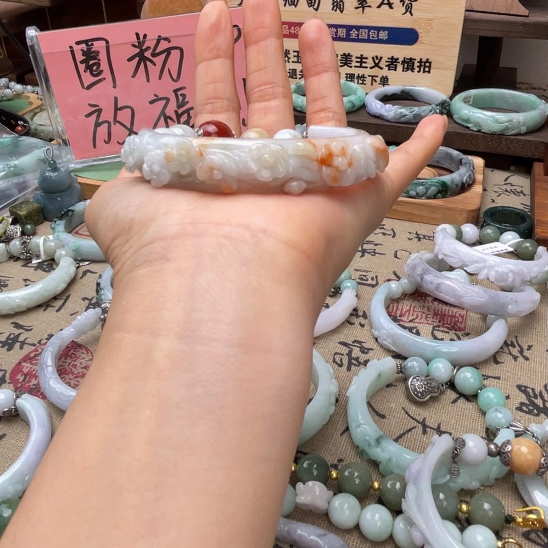 l***y翡翠未镶嵌手链手镯