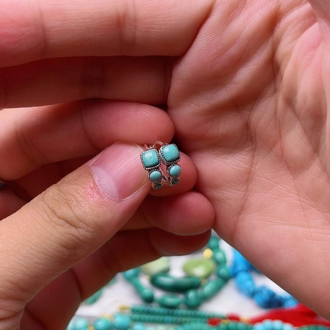 未镶嵌绿松石珠宝奇石