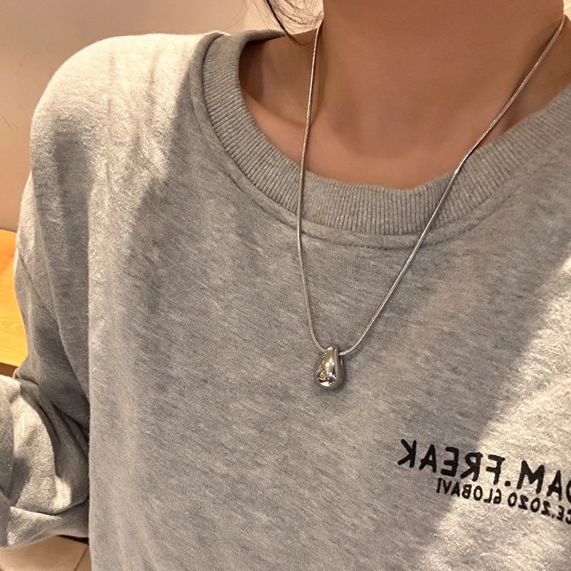 oushipei/欧诗佩 钛钢项链 简约金属光面水滴项链日常百搭小众