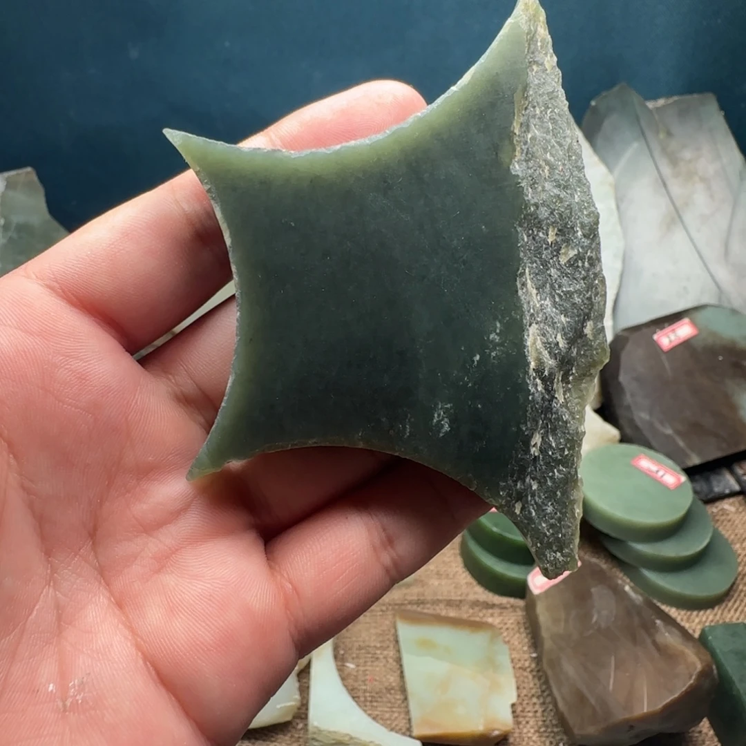 未镶嵌和田玉（糖玉）珠宝奇石
