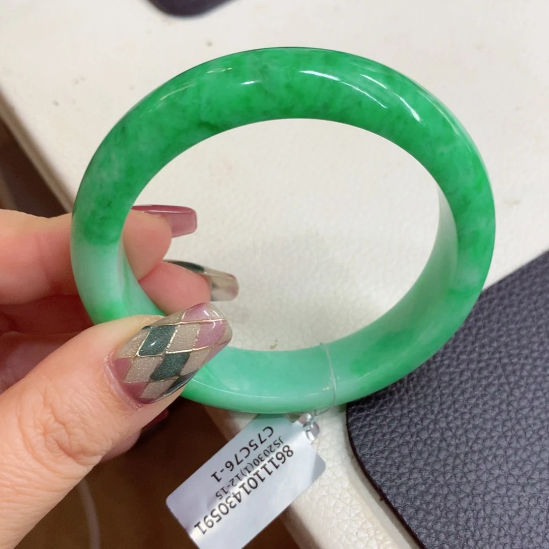 未镶嵌手镯翡翠T****u缅甸翡翠