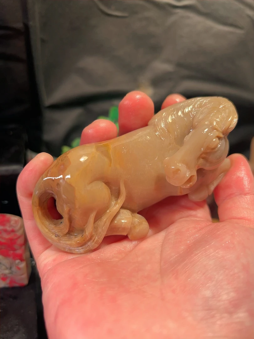 昌化石摆件手玩把件，马到成功，雕工精细