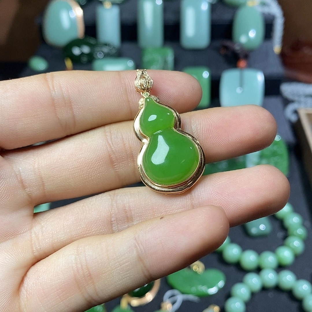 和田玉（碧玉）18K金镶嵌颈饰s****e