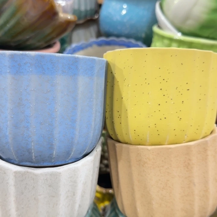 凑9块包邮，有孔，不清楚问客服