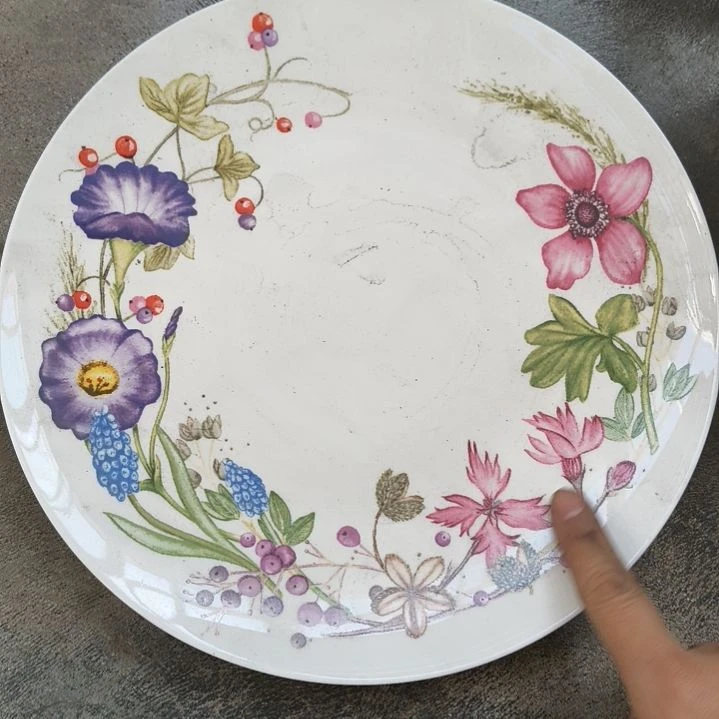 陶瓷盘子碗啥都有