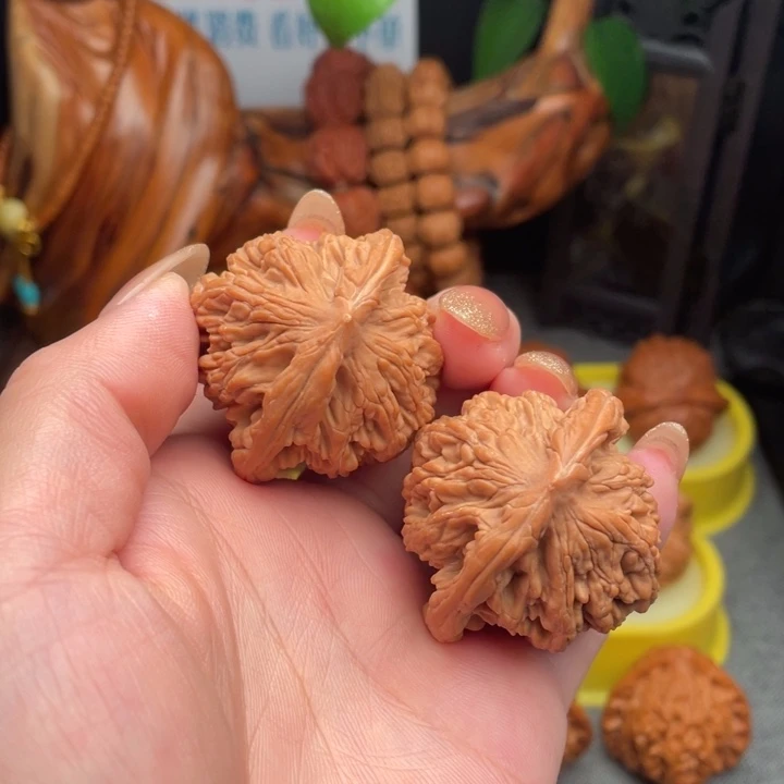 把件文玩核桃虎头42全品