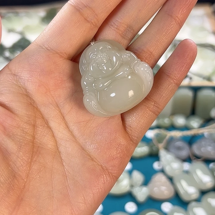 *****和田玉未镶嵌颈饰