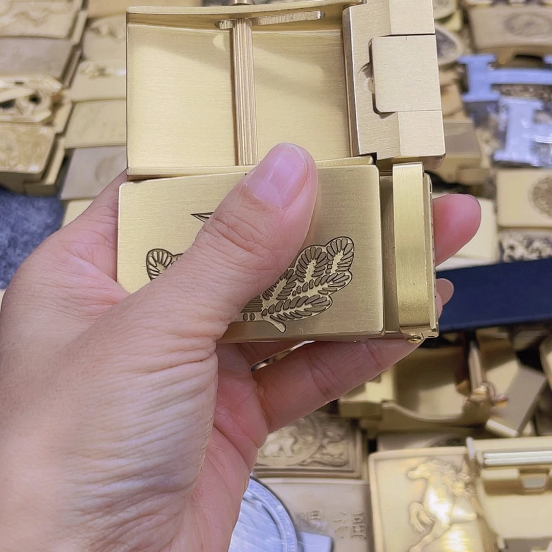 实心黄铜4.0宽滚轴的雕刻