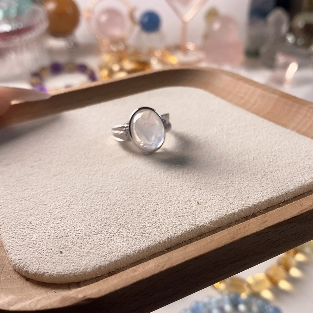 未镶嵌颈饰水晶摆件