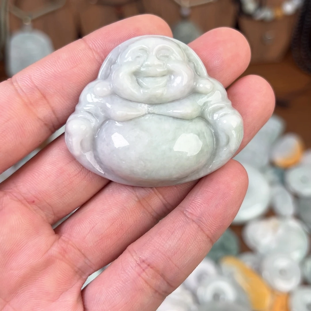 翡翠未镶嵌颈饰多样性发其一天然A货翡翠0010。 有瑕疵