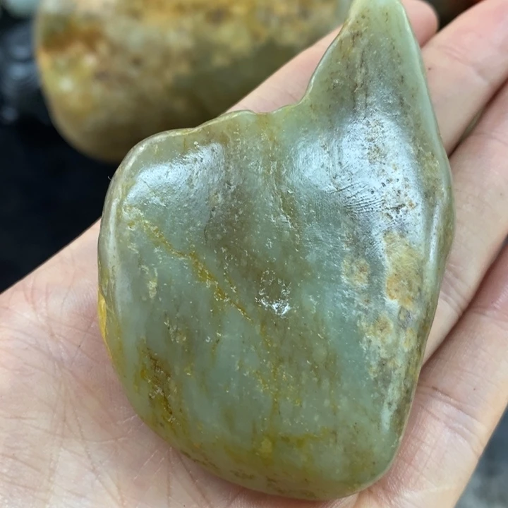 未镶嵌和田玉（糖玉）挂件