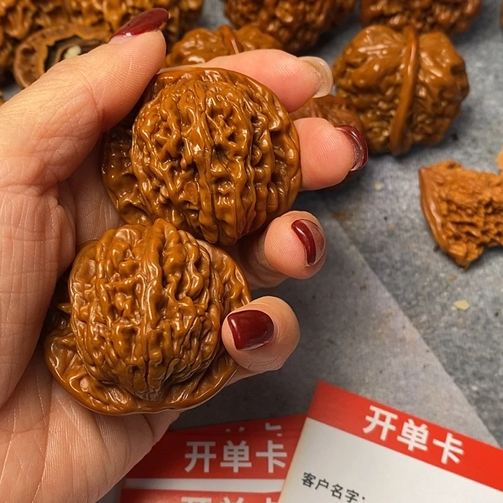 东***北文玩核桃把件四座楼