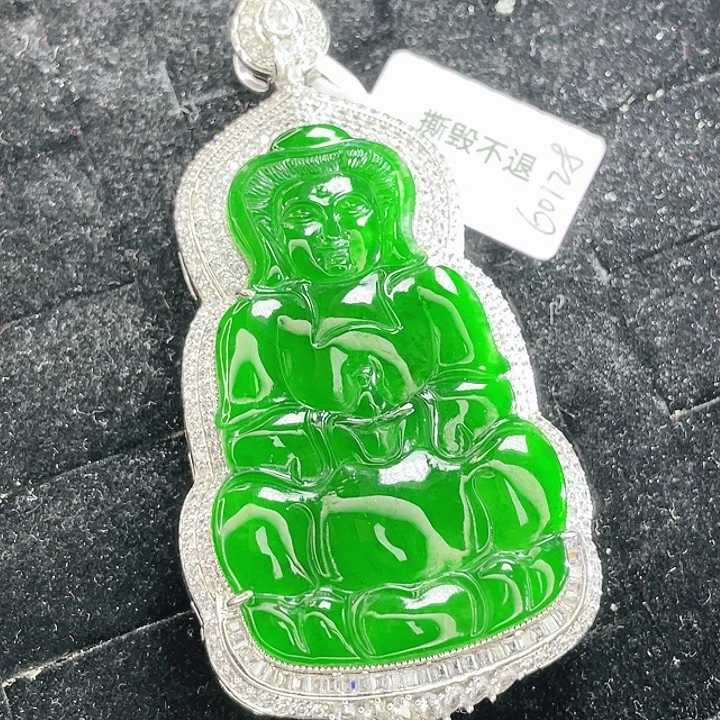 翡翠未镶嵌颈饰91