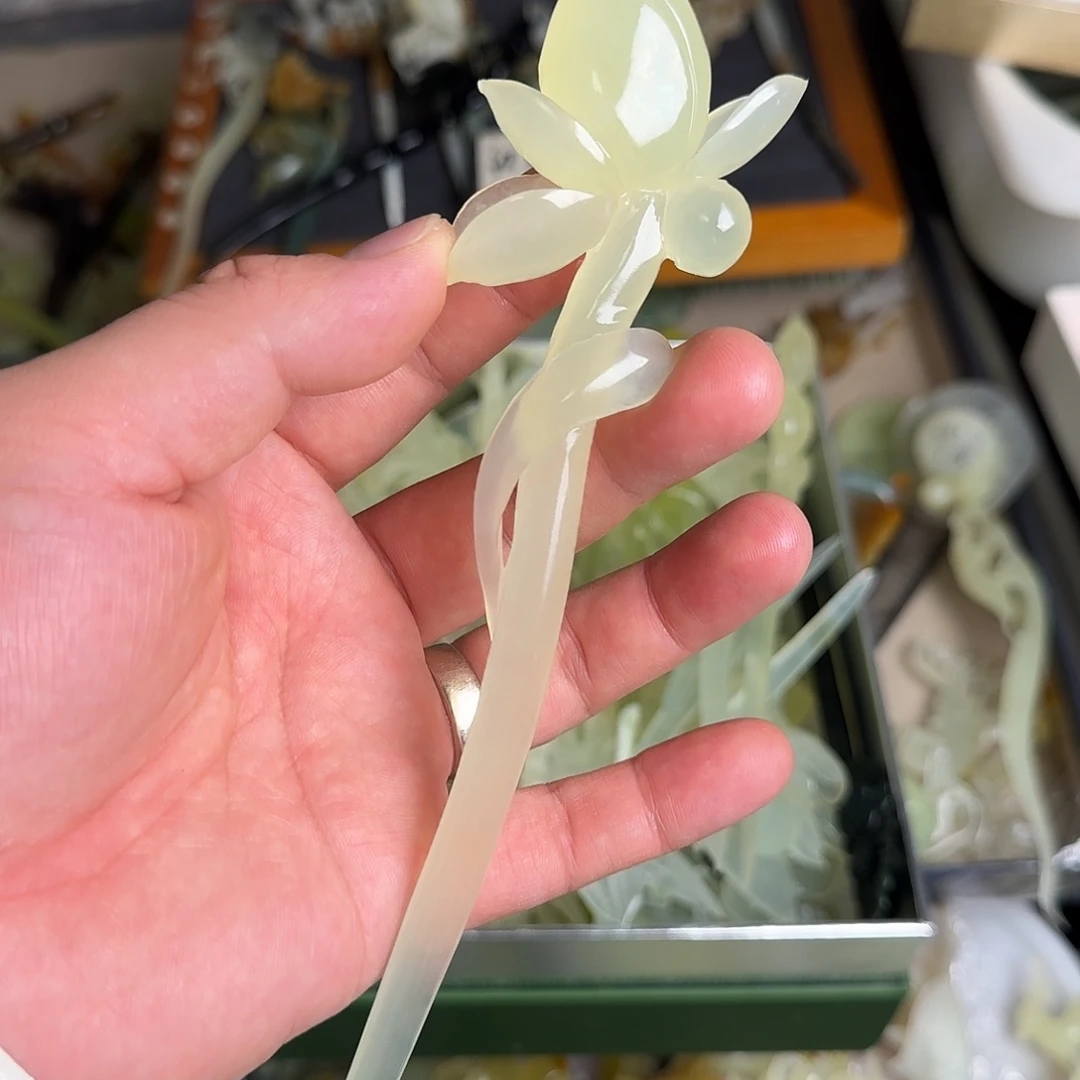 蛇纹石玉未镶嵌发饰