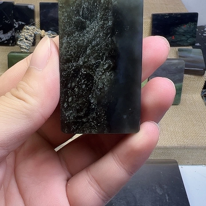 和田玉未镶嵌珠宝半成品