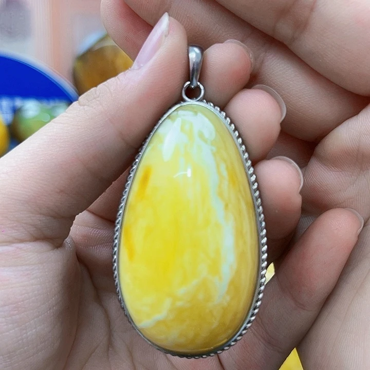 琥珀银S925镶嵌颈饰吊坠