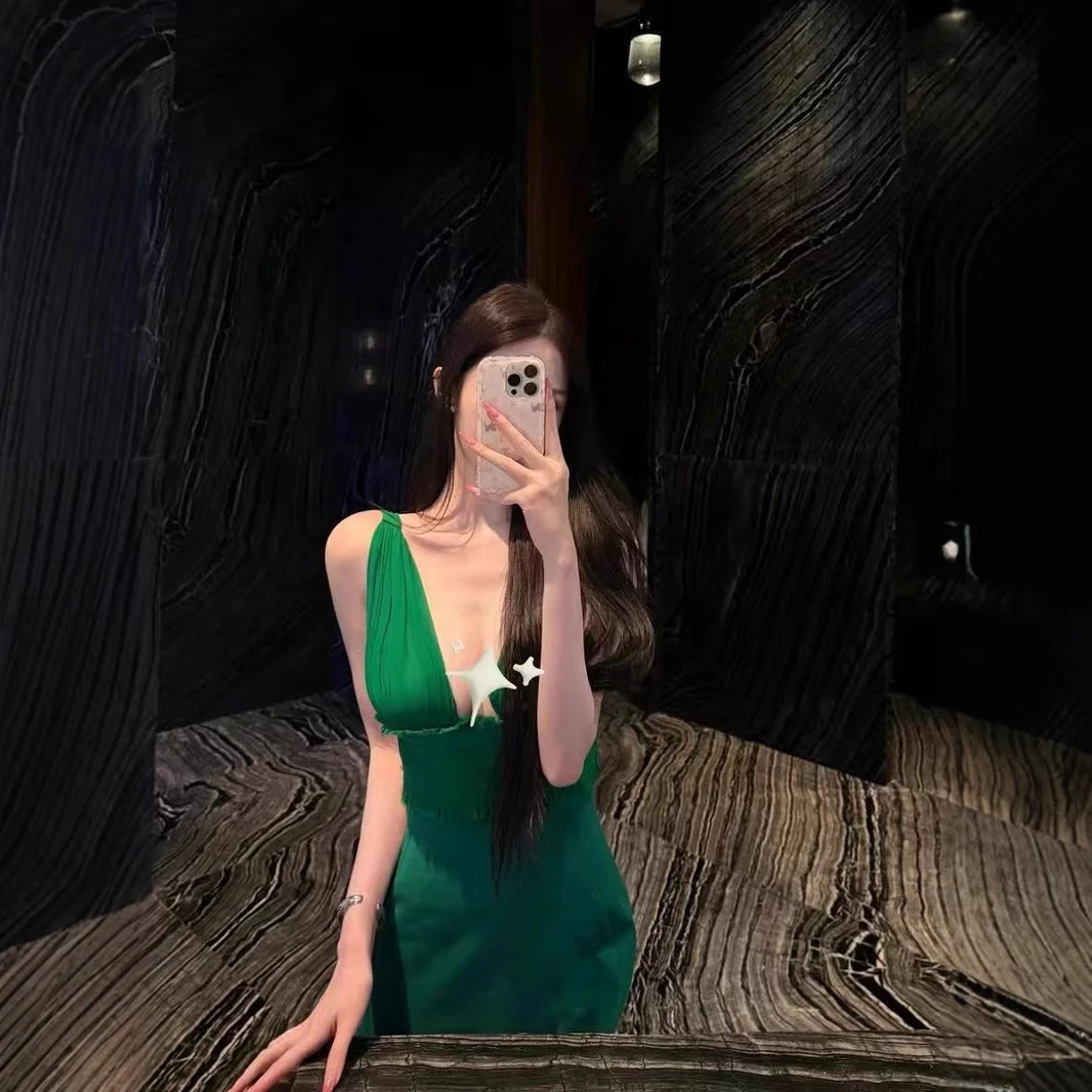 绿色深V性感绷带包臀裙紧身时尚高腰