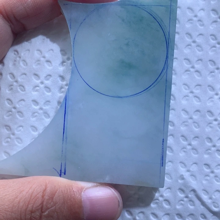 颈饰未镶嵌翡翠挂件