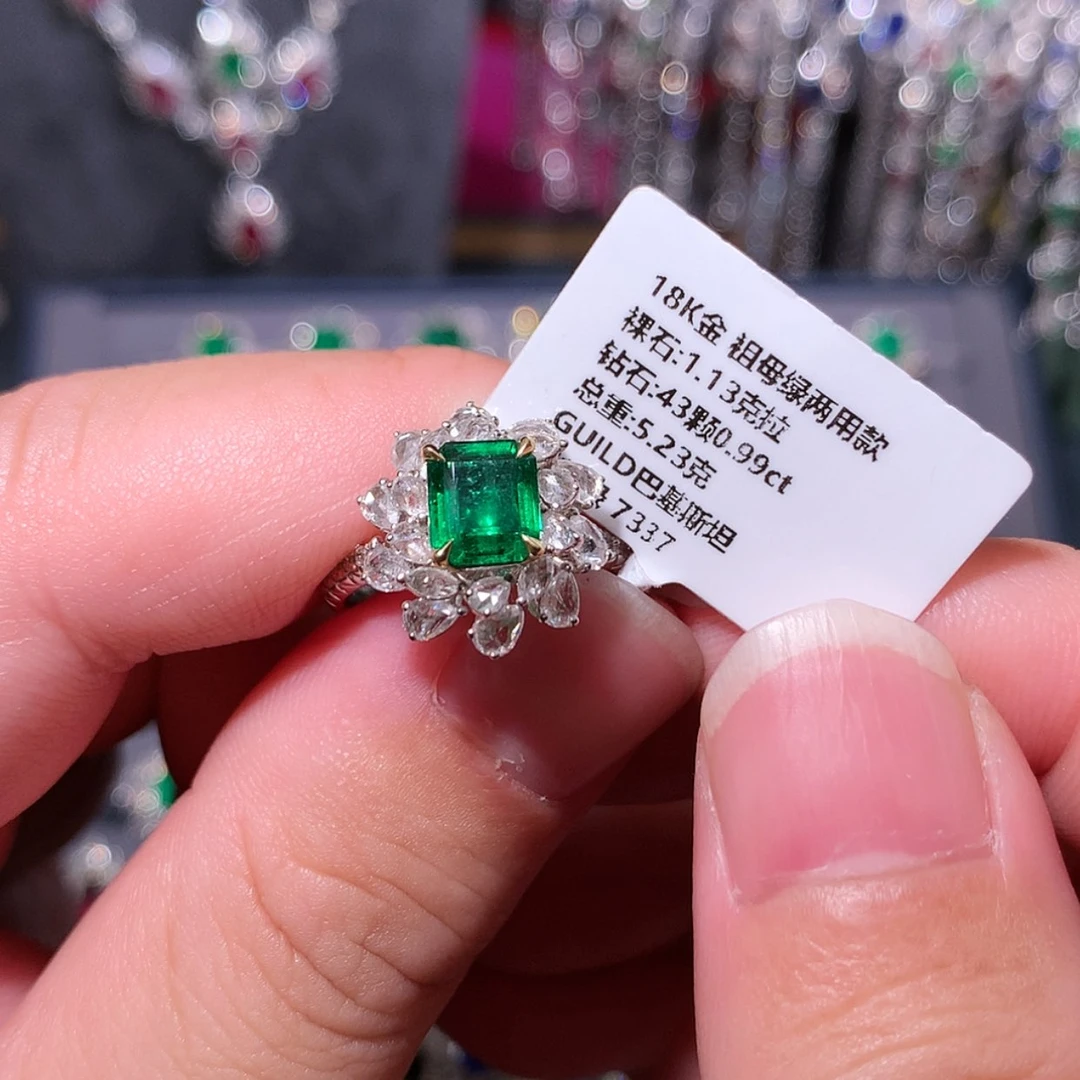 【闪购商品】祖母绿戒指18K金镶嵌