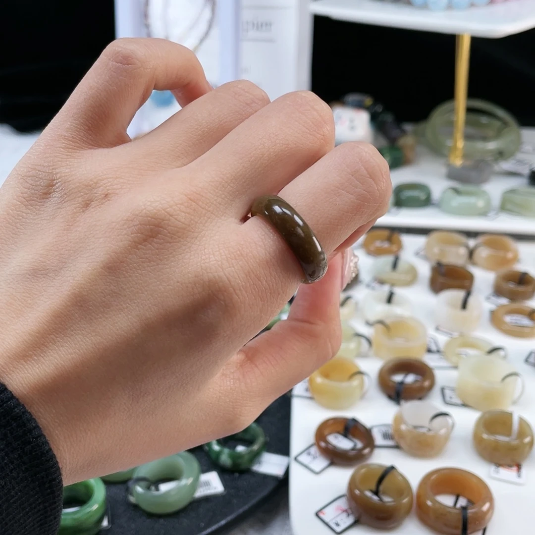 和田玉未镶嵌戒指P94浓糖渐变细条16.9不退换