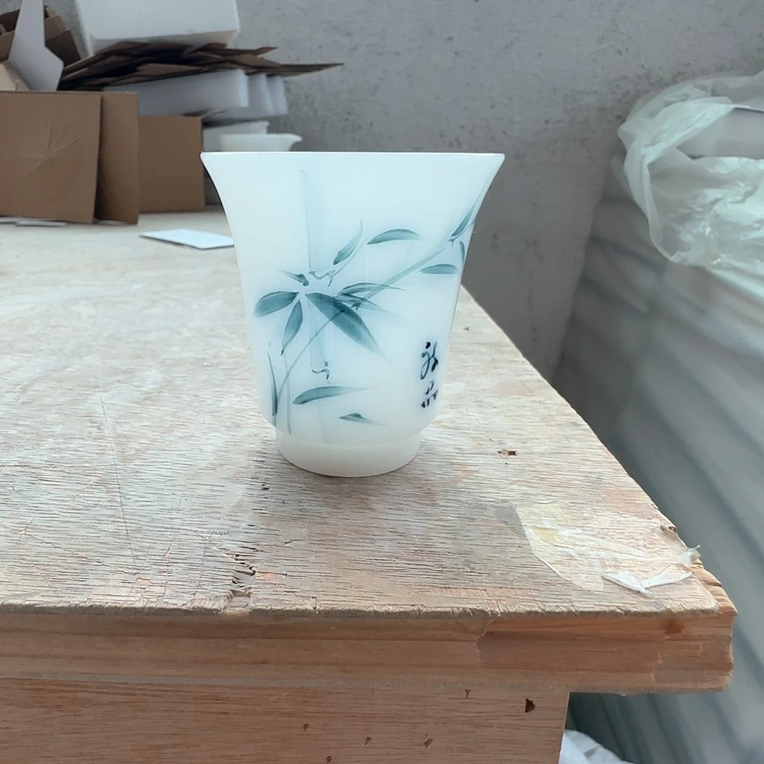 璞玉手绘竹子反口主人杯容量约60毫升