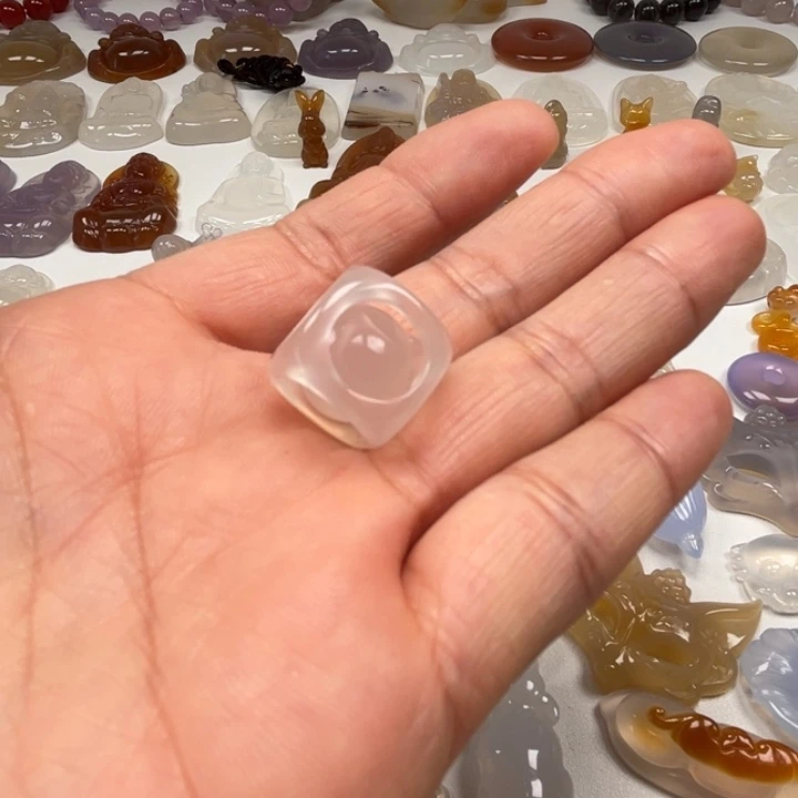 玛瑙/玉髓未镶嵌颈饰