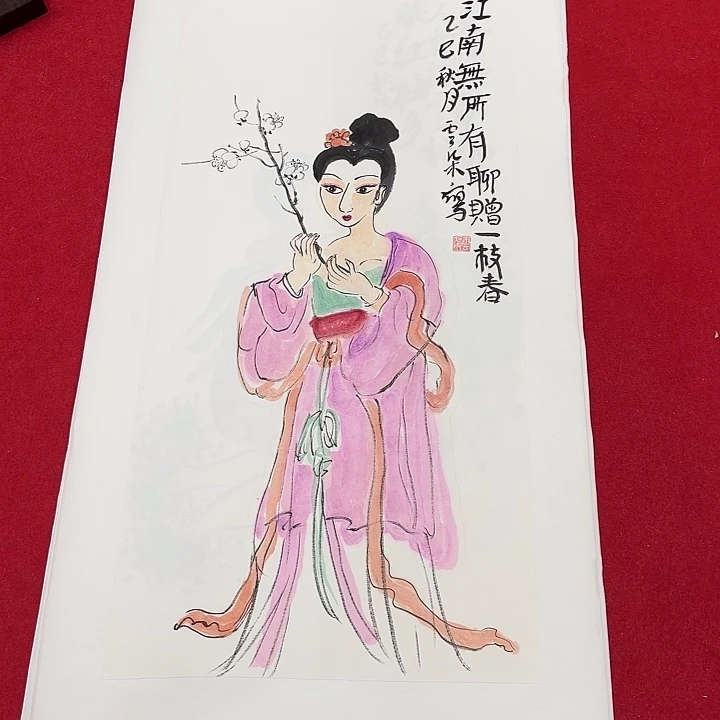 国画花鸟等图案为一体