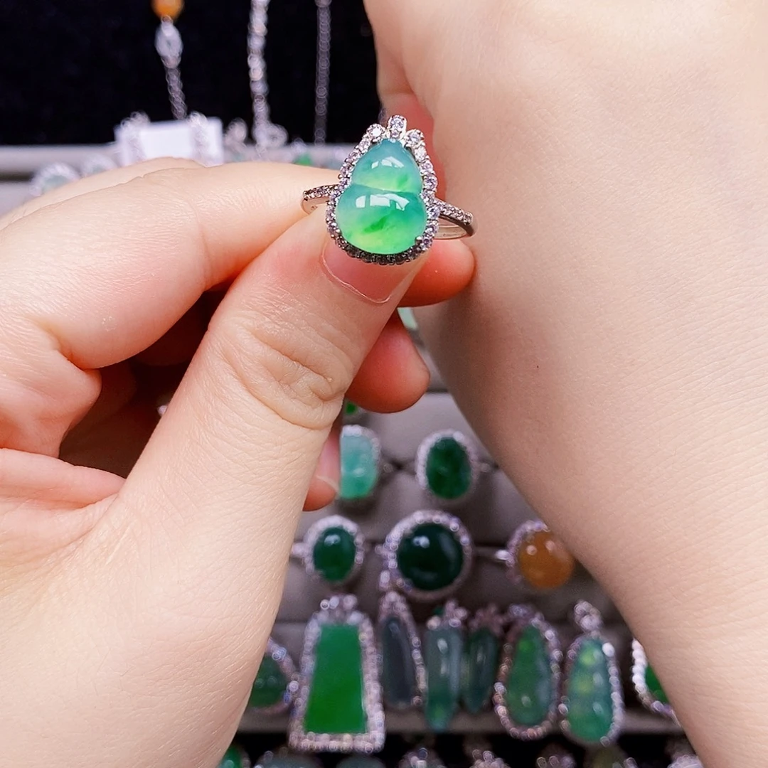 啊***熊翡翠戒指银S925镶嵌葫芦