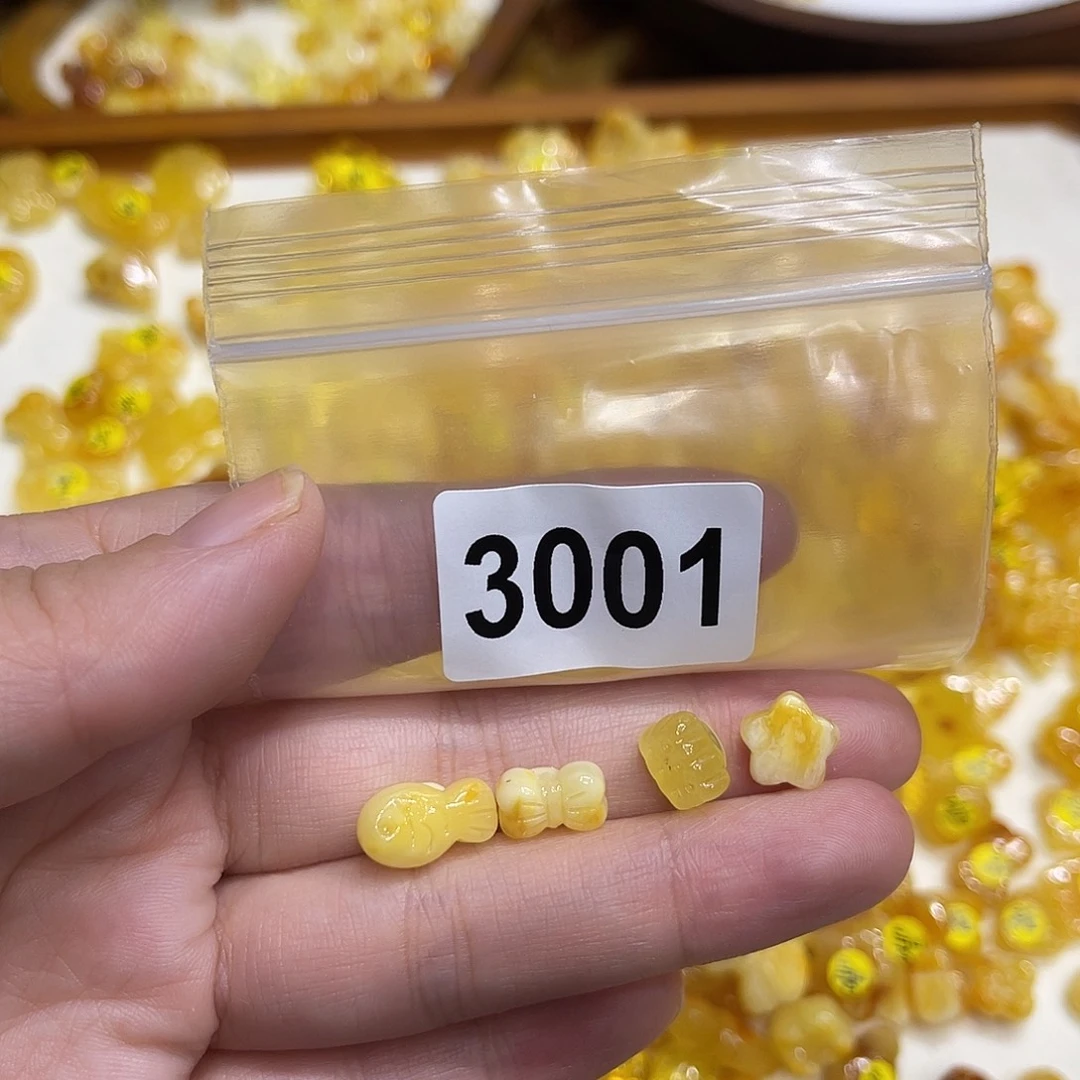 琥珀未镶嵌珠宝奇石