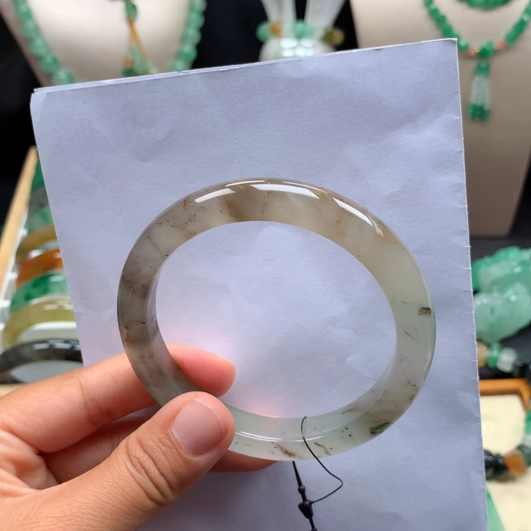 【闪购商品】未镶嵌手镯石英质玉