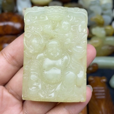 未镶嵌蛇纹石玉颈饰19