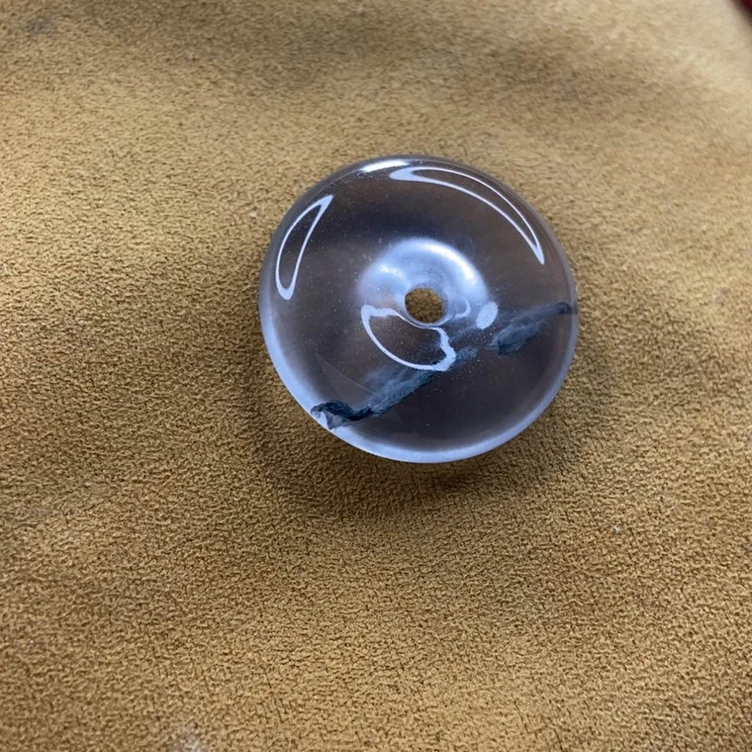 石英质玉颈饰未镶嵌子****）