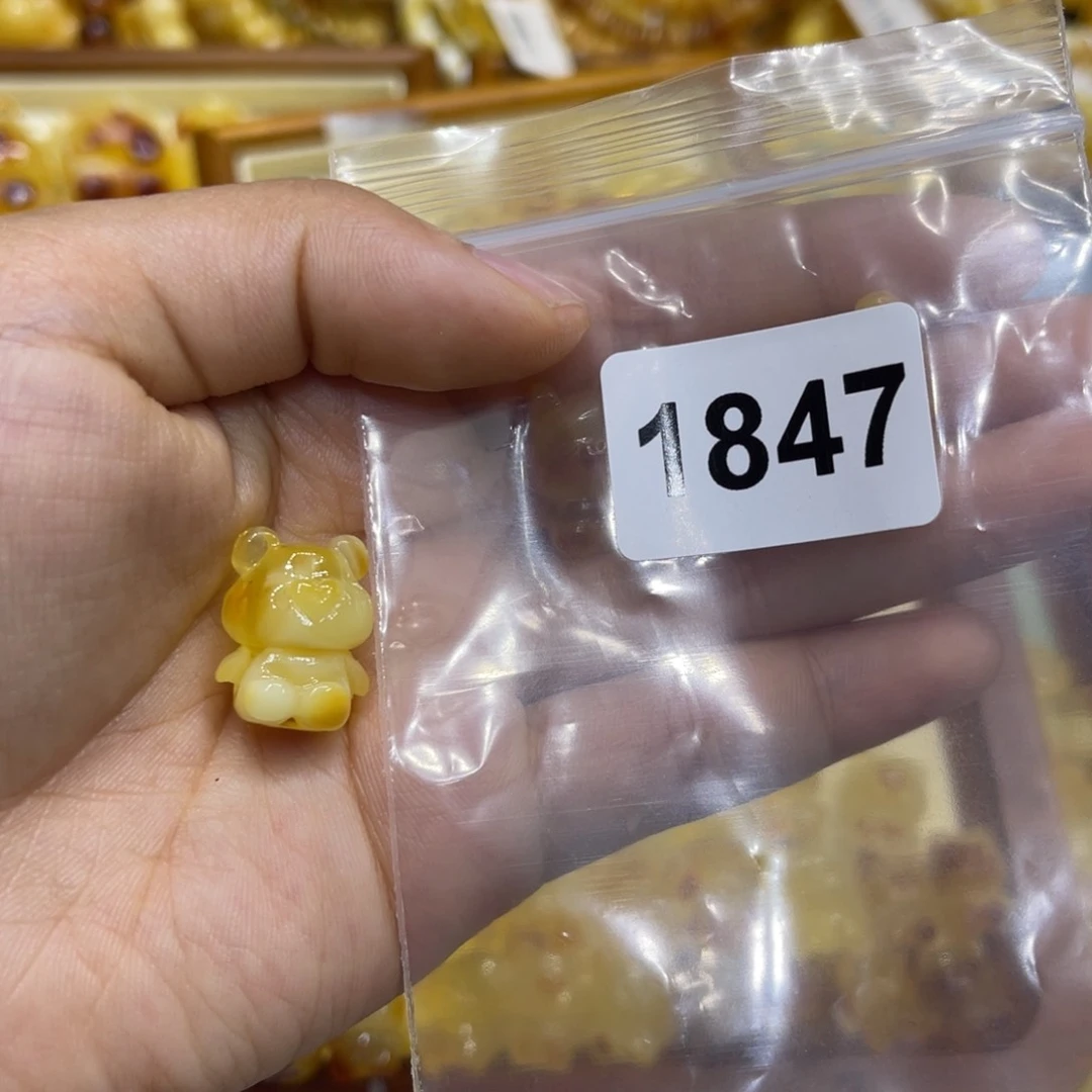 未镶嵌琥珀珠宝奇石小*飞