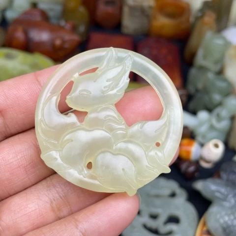 蛇纹石玉未镶嵌颈饰10