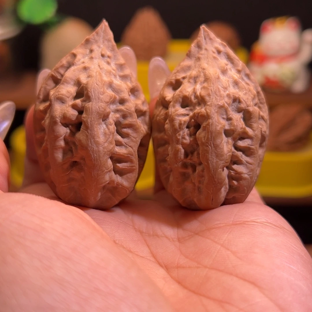 文玩核桃吊坠核桃26磕碰