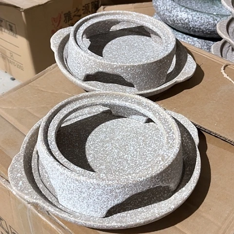 微瑕，不能明火，口径17高度5，2个底座