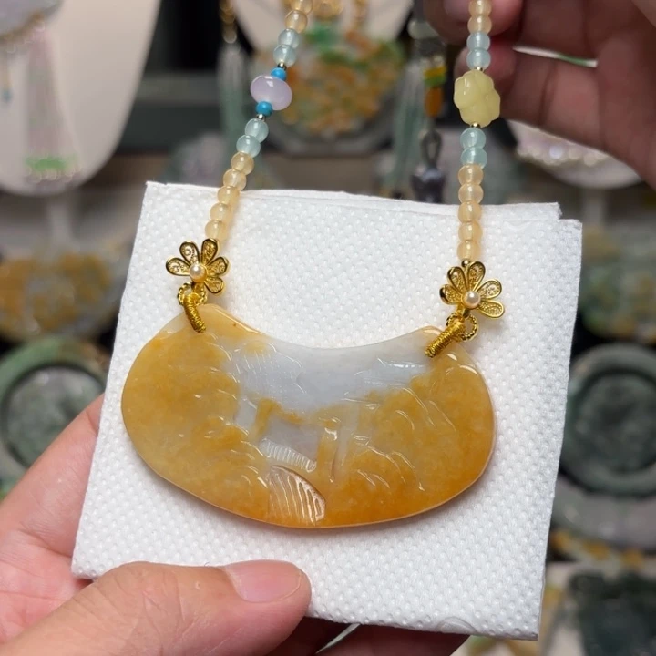 颈饰未镶嵌翡翠吊坠