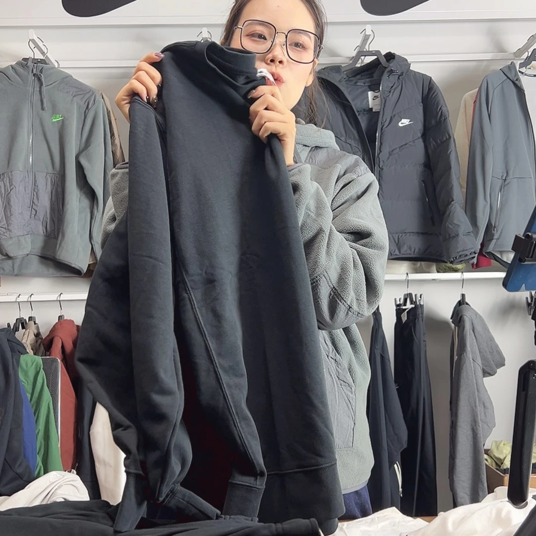 2667卫衣 XXL 180-200斤不退换